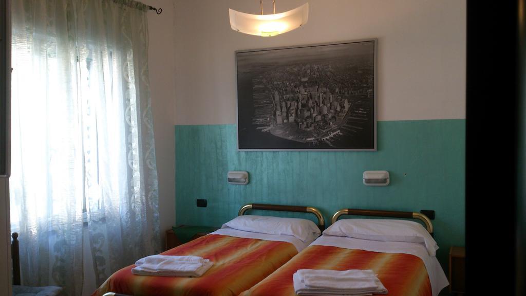 Hotel Paradise Bruzolo Room photo